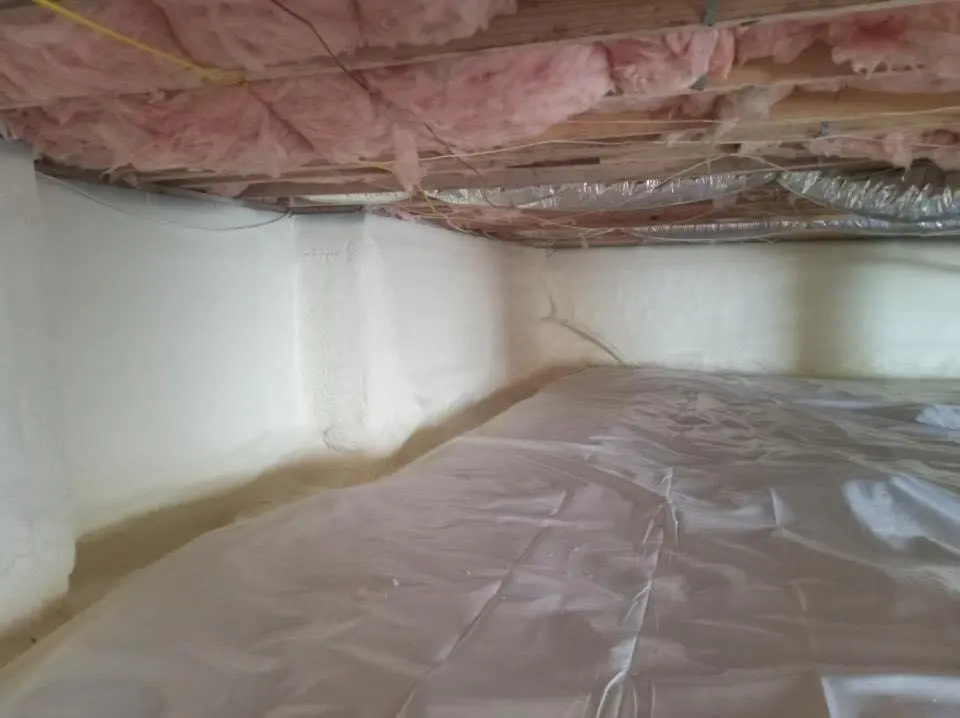 Crawl space encapsulation with closed-cell spray foam for Roof Maintenance in Plantation